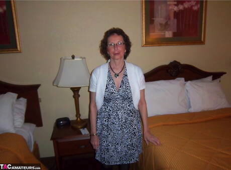 Horny Older Women Pics