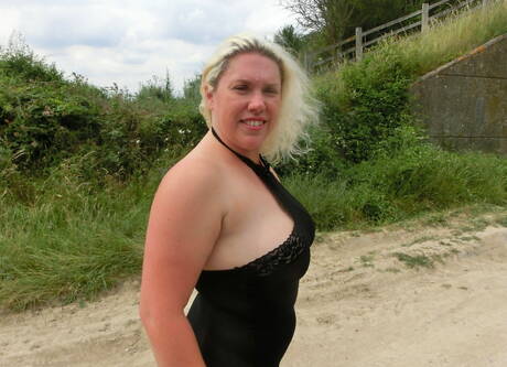 TAC Amateurs pleased to share with you a free photo gallery with Barby xxx gallery 271310